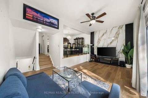Photo 3 at 7 Sebastian Cabot Way, Jane Heights, Toronto