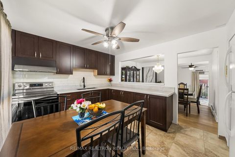 Photo 6 at 7 Sebastian Cabot Way, Jane Heights, Toronto