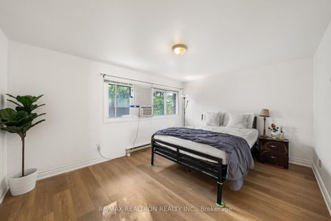 Photo 17 at 7 Sebastian Cabot Way, Jane Heights, Toronto