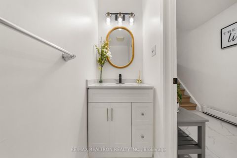 Photo 23 at 7 Sebastian Cabot Way, Jane Heights, Toronto