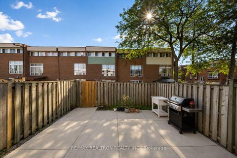 Photo 25 at 7 Sebastian Cabot Way, Jane Heights, Toronto