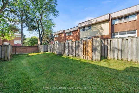 Photo 27 at 7 Sebastian Cabot Way, Jane Heights, Toronto