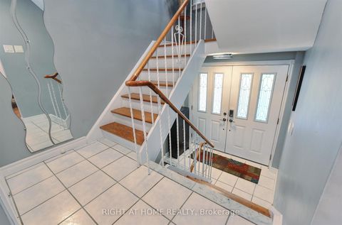 Photo 2 at 50 Chalkfarm Drive, CFB, Toronto