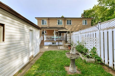 Photo 23 at 50 Chalkfarm Drive, CFB, Toronto