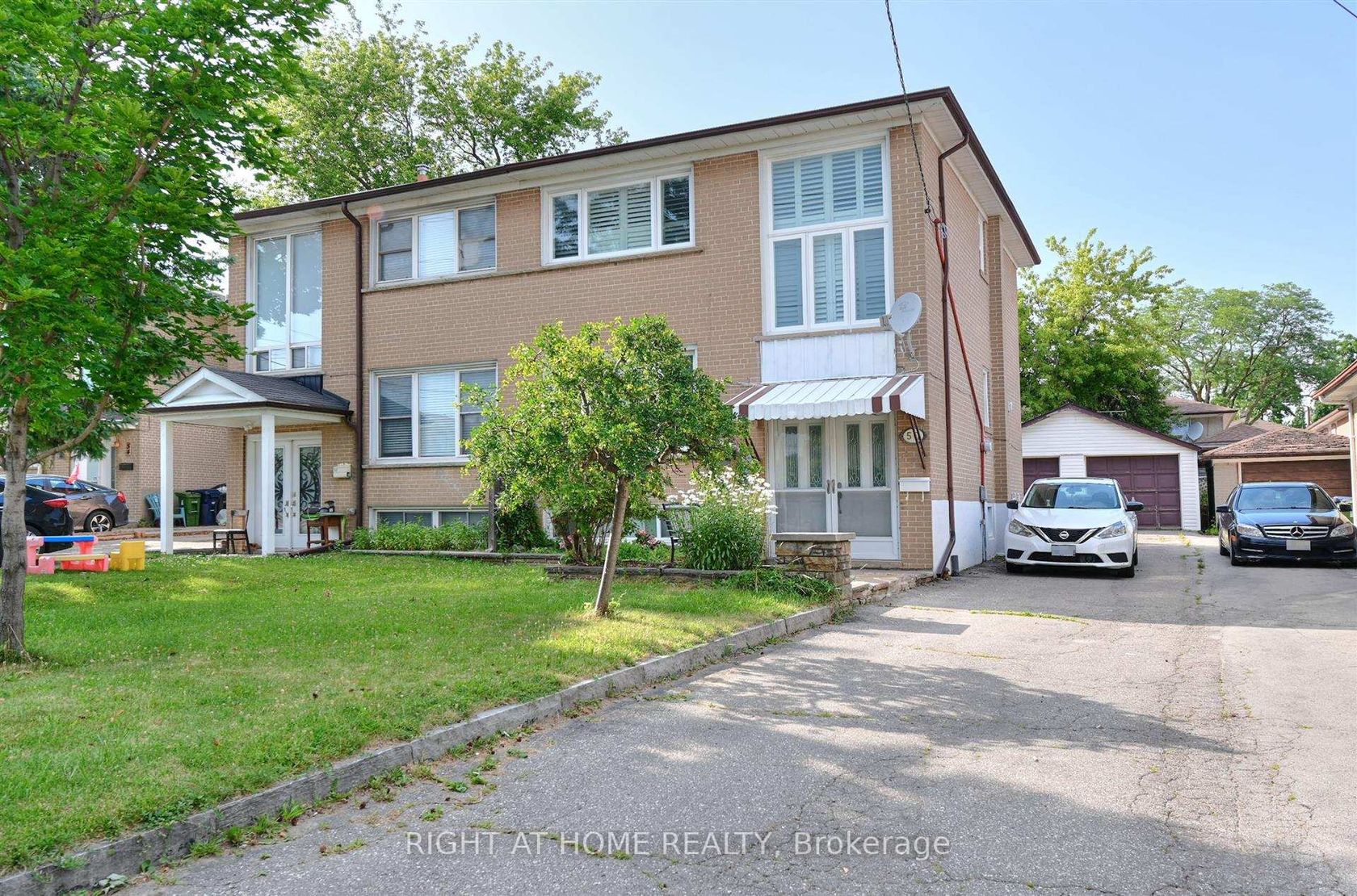 50 Chalkfarm Drive, CFB, Toronto 
