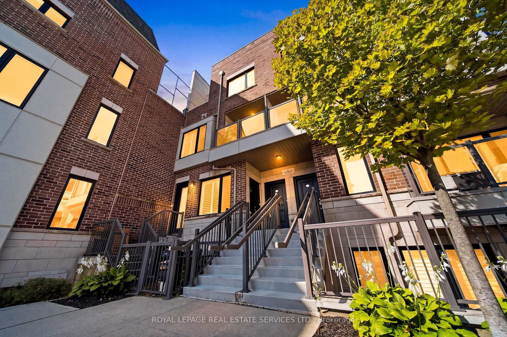 402 - 8 Drummond Street, Mimico, Toronto 