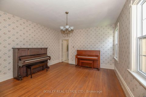 Photo 8 at 71 King Street, Weston, Toronto