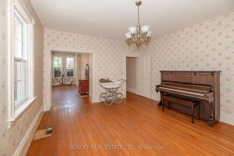 Photo 9 at 71 King Street, Weston, Toronto