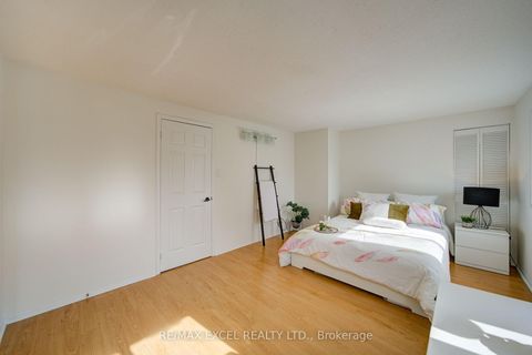 Photo 27 at 142 Shady Hollow Drive, Milliken, Toronto