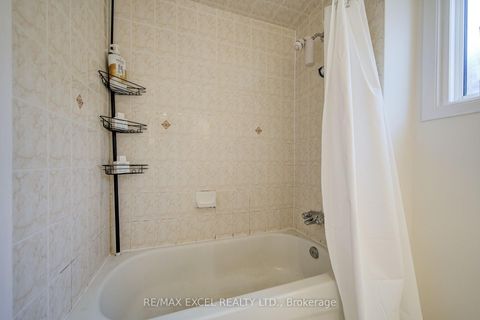 Photo 32 at 142 Shady Hollow Drive, Milliken, Toronto