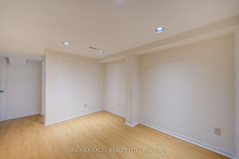 Photo 39 at 142 Shady Hollow Drive, Milliken, Toronto
