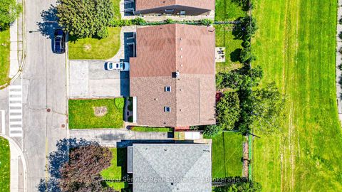 Photo 2 at 65 Combermere Drive, Donalda, Toronto