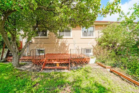 Photo 33 at 65 Combermere Drive, Donalda, Toronto