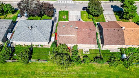 Photo 36 at 65 Combermere Drive, Donalda, Toronto