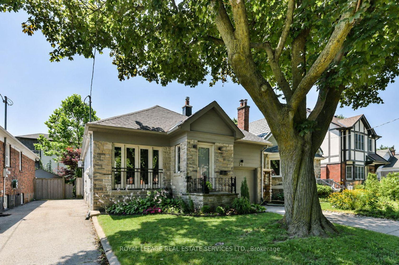 25 Miles Road, Mimico, Toronto 
