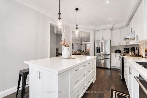 Photo 7 at 15 Poetry Drive, Vellore Village, Vaughan