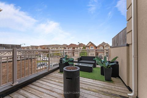 Photo 17 at 15 Poetry Drive, Vellore Village, Vaughan