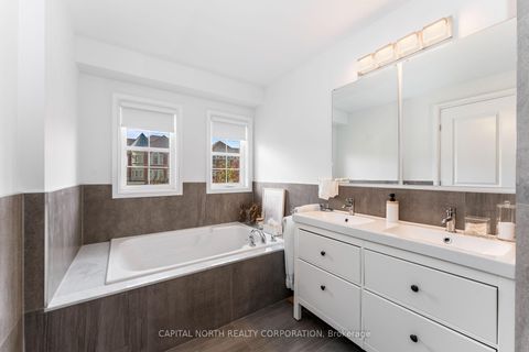 Photo 21 at 15 Poetry Drive, Vellore Village, Vaughan