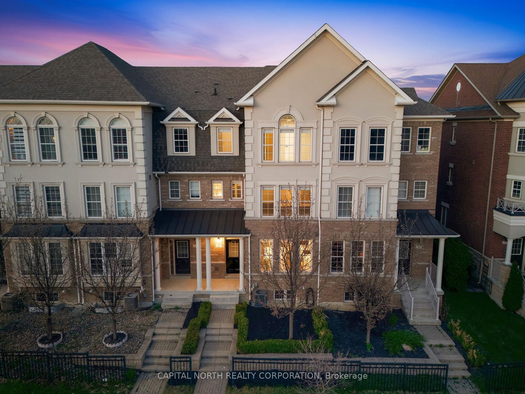 15 Poetry Drive, Vellore Village, Vaughan photo number 2