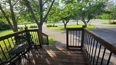 Photo 2 at 1031 Metro Road, Historic Lakeshore Communities, Georgina
