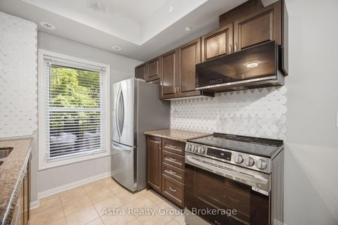 Photo 16 at 106 - 9589 Keele Street, Maple, Vaughan