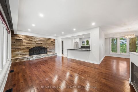 Photo 3 at 541 Rouge Hills Drive, Rouge E10, Toronto