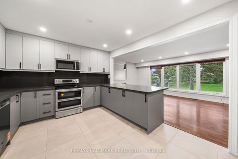Photo 10 at 541 Rouge Hills Drive, Rouge E10, Toronto