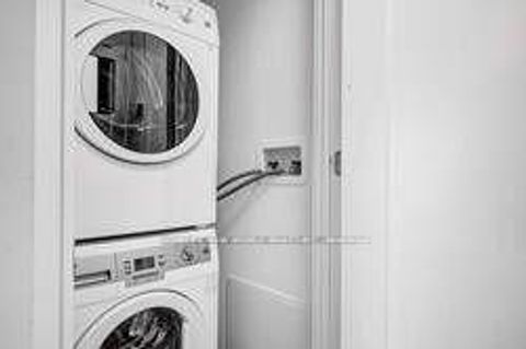 Photo 11 at 713 - 88 Scott Street, Yonge Corridor, Toronto