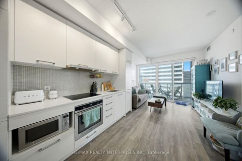 Photo 3 at 2510 - 87 Peter Street, Waterfront Communities C1, Toronto