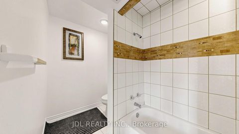 Photo 12 at 956 Lake Drive E, Sutton & Jackson's Point, Georgina