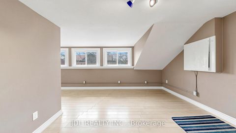 Photo 14 at 956 Lake Drive E, Sutton & Jackson's Point, Georgina