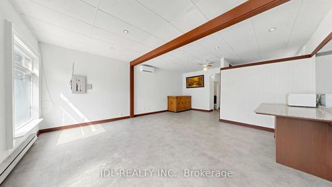 Photo 20 at 956 Lake Drive E, Sutton & Jackson's Point, Georgina