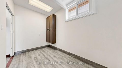 Photo 24 at 956 Lake Drive E, Sutton & Jackson's Point, Georgina