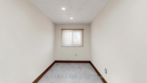 Photo 27 at 956 Lake Drive E, Sutton & Jackson's Point, Georgina