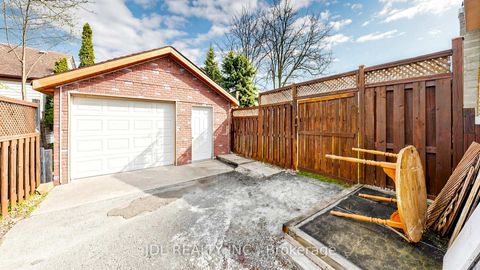 Photo 30 at 956 Lake Drive E, Sutton & Jackson's Point, Georgina