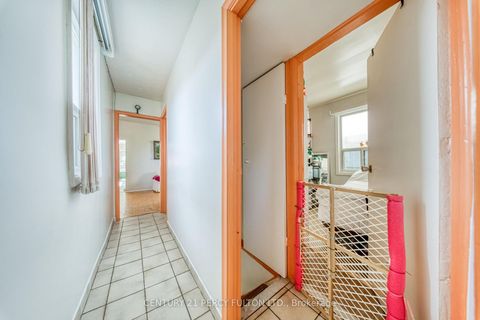 Photo 2 at 15 Haverson Boulevard, Eglinton West, Toronto