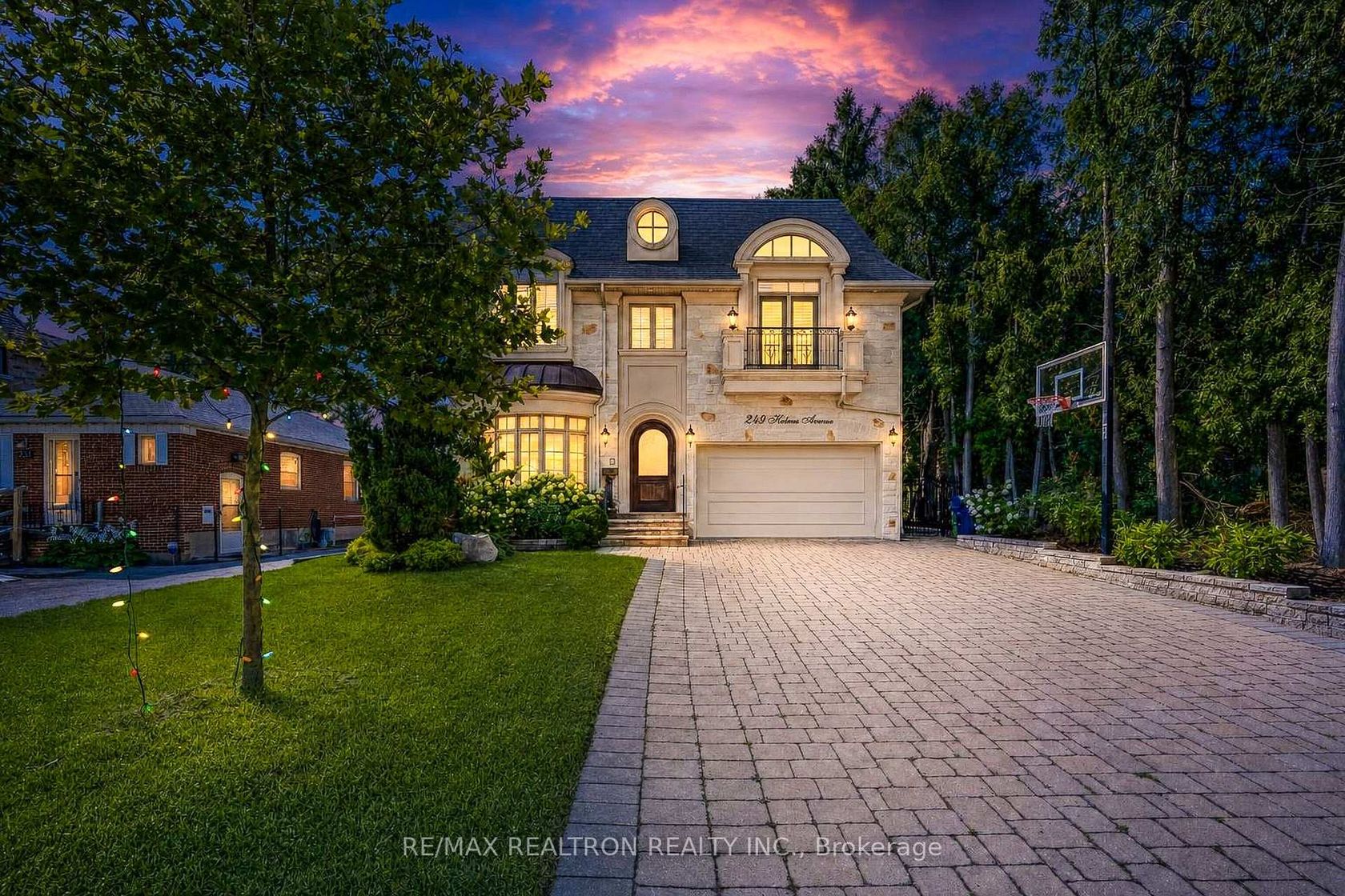 249 Holmes Avenue, Willowdale East, Toronto 