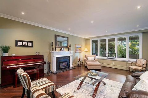 Photo 13 at 7 Treeline Court, Markland Wood, Toronto