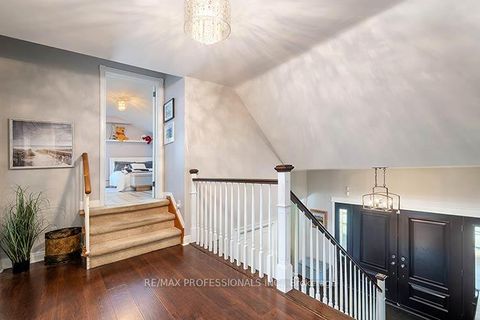 Photo 18 at 7 Treeline Court, Markland Wood, Toronto