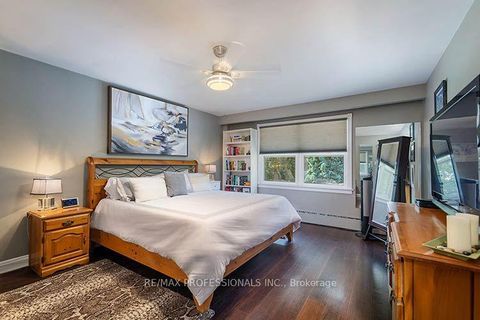 Photo 19 at 7 Treeline Court, Markland Wood, Toronto