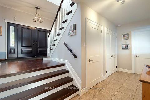 Photo 28 at 7 Treeline Court, Markland Wood, Toronto