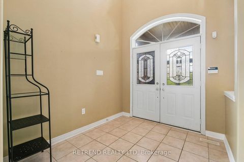 Photo 2 at 36 Sandringham Drive, Shore, Barrie