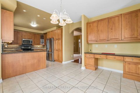 Photo 8 at 36 Sandringham Drive, Shore, Barrie