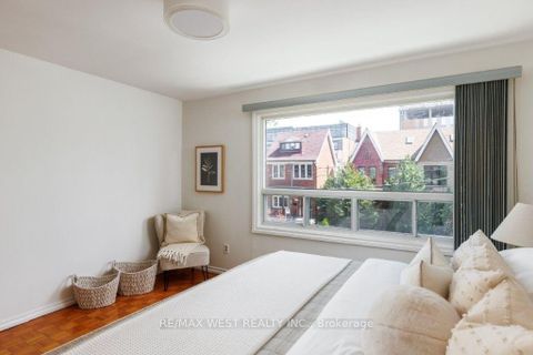 Photo 22 at 214 Markham Street, Bellwoods, Toronto