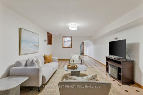 Photo 29 at 214 Markham Street, Bellwoods, Toronto
