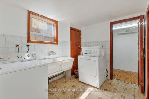 Photo 36 at 214 Markham Street, Bellwoods, Toronto