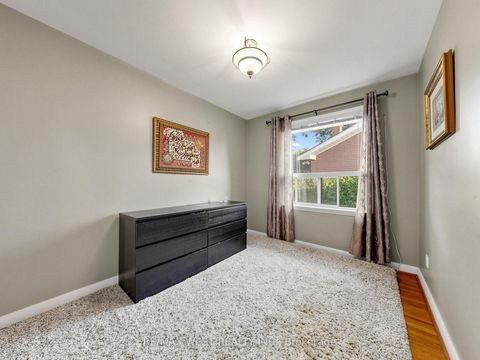 Photo 19 at 941 Willowdale Avenue, Newtonbrook East, Toronto