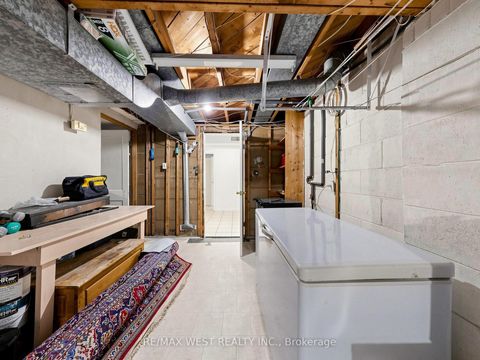 Photo 40 at 941 Willowdale Avenue, Newtonbrook East, Toronto