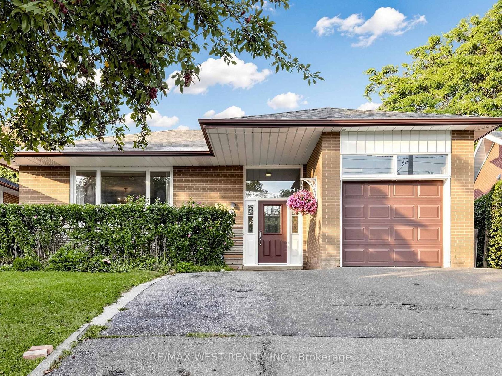 941 Willowdale Avenue, Newtonbrook East, Toronto 