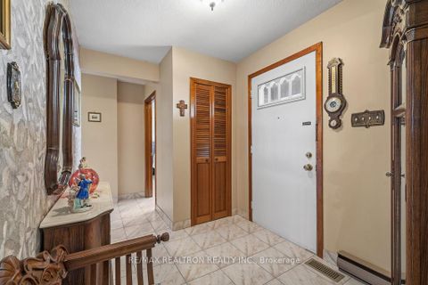 Photo 4 at 163 Elgin Mills Road W, Mill Pond, Richmond Hill